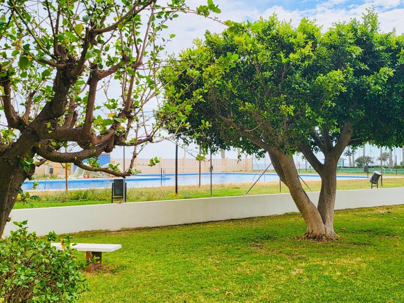 Estudio Pepa Luna Algarrobo Beach Малага Экстерьер фото